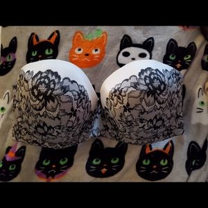 Push up strapless bra